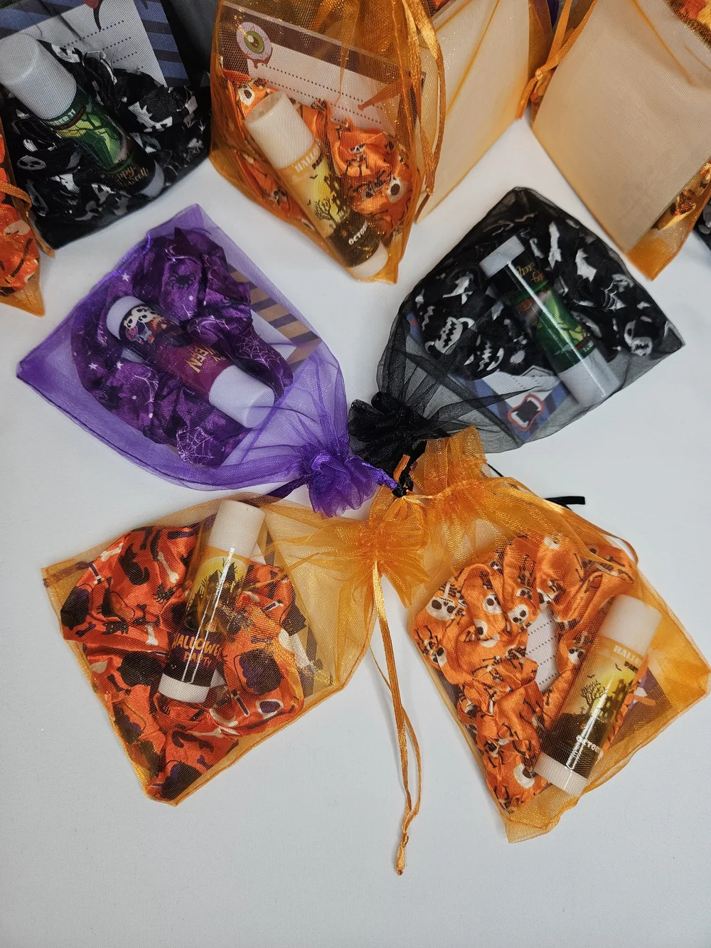 Set of 4 Halloween Gift Bags | Scrunchie, Lip Balm & Sticky Notes NEW